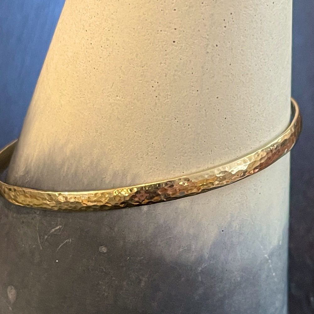 18kt Gold Hammered Bracelet